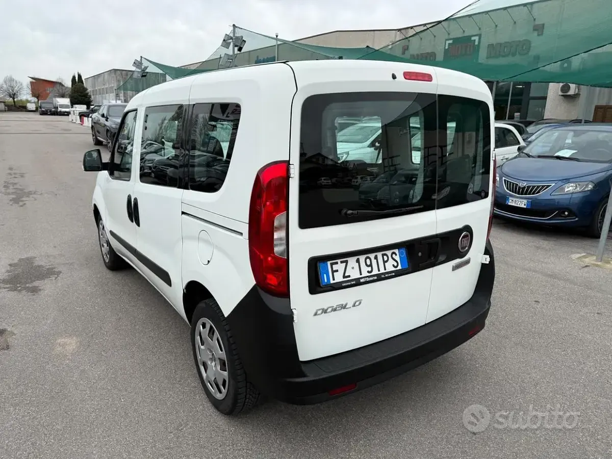 Usata Fiat Doblò Easy 95 CV (69 kW) 2019 Bianco Monovolume