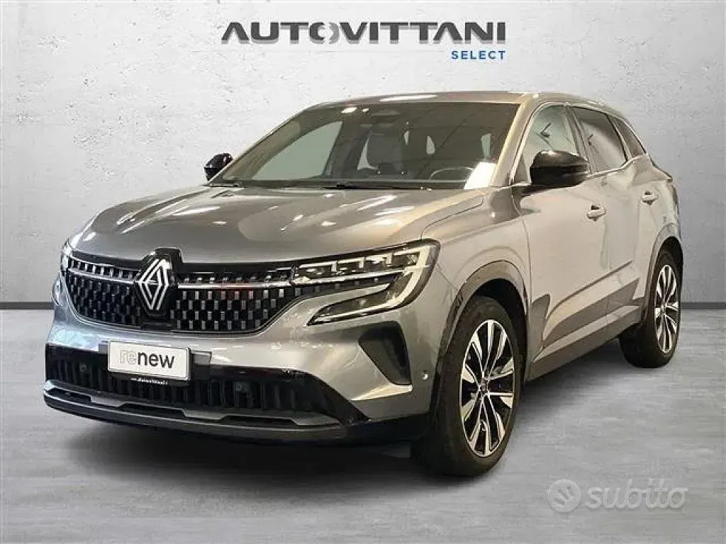 Usata Renault Austral Techno 131 CV (96 kW) 2023 Grigio scuro SUV
