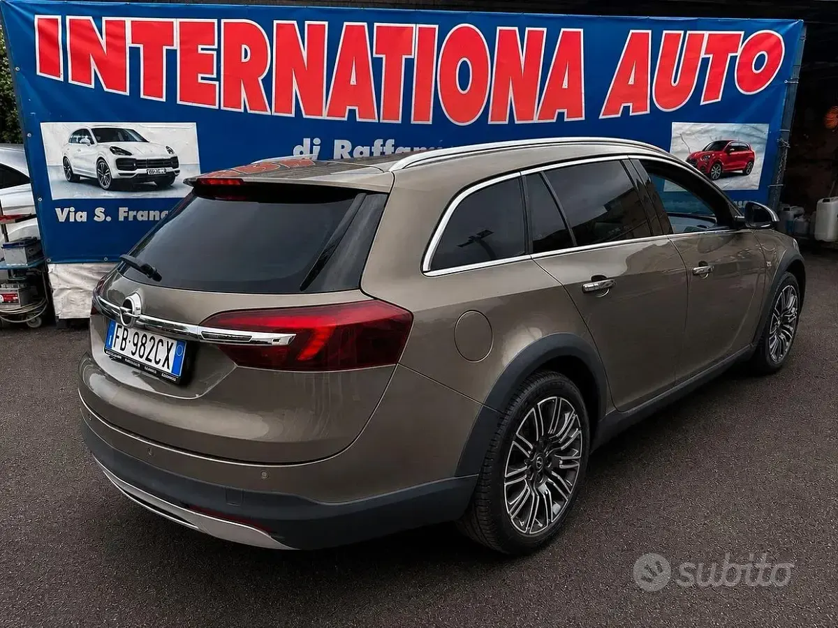 Occasion Opel Insignia Cosmo 170 ch (125 kW) 2015 Vert Break