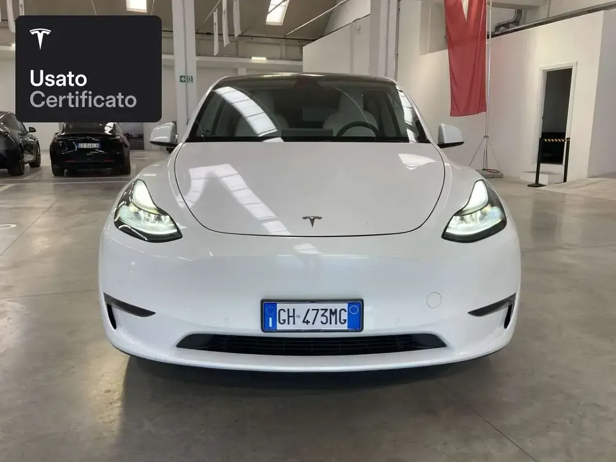 Usata Tesla Model Y Long Range AWD 258 kW (351 CV) 2022 Pearl white multicoat SUV