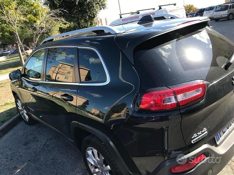 Usata Jeep Cherokee 80 CV (58 kW) 2016 Nero SUV