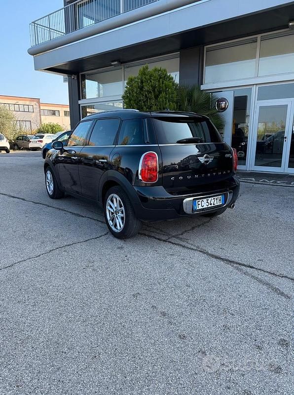 Usata Mini Cooper D Countryman 111 CV (81 kW) 2016 Nero SUV
