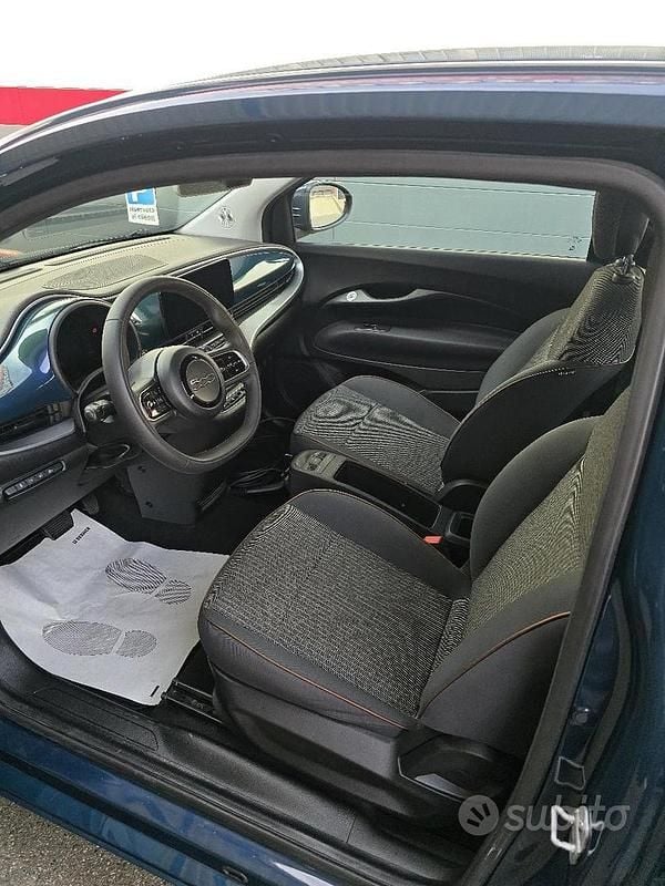 Usata Fiat 500e 86 kW (118 CV) 2020 Verde Utilitaria