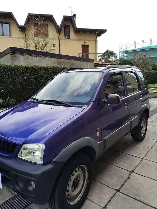 Usata Daihatsu Terios 86 CV (63 kW) 2001 SUV