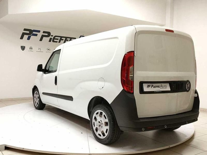 Usata Fiat Doblò 105 CV (77 kW) 2019 Bianco Monovolume