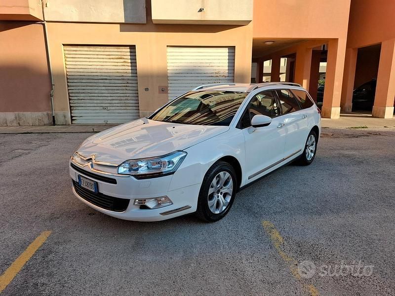 Bianco Usata 2015 Citroën C5 Seduction Station wagon | 7000 € (Buon prezzo) - Immagine 1/4