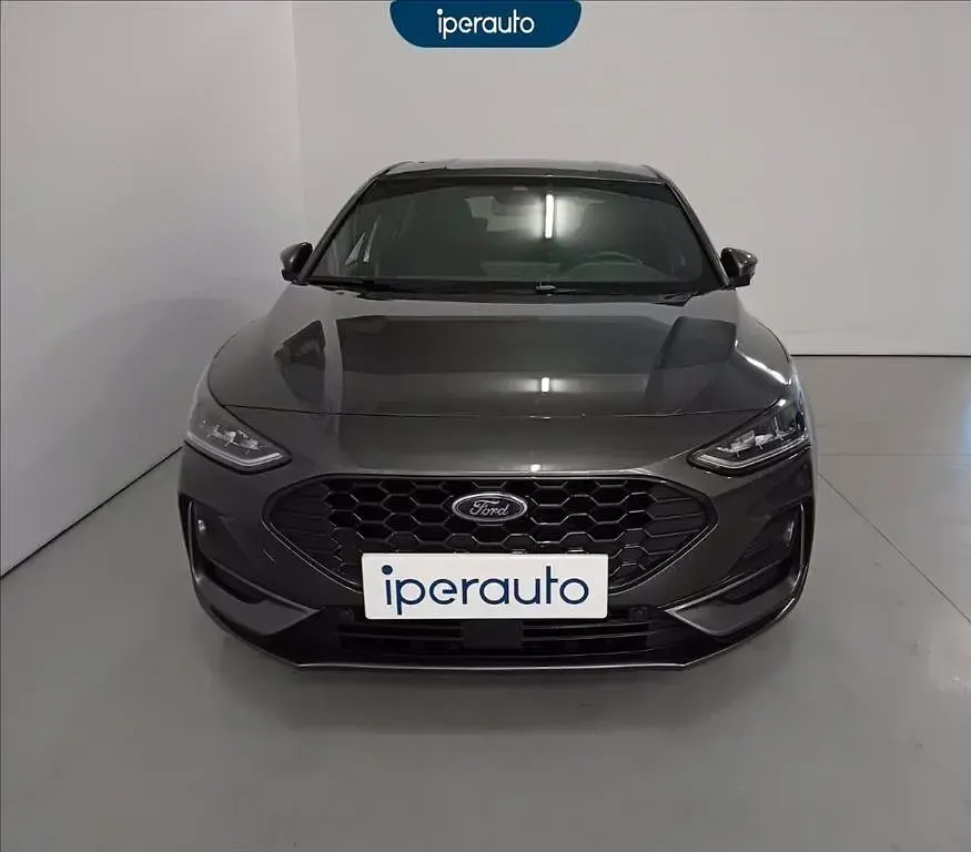 Occasion Ford Focus ST-Line 125 PK (91 kW) 2023 Grijs Sedan