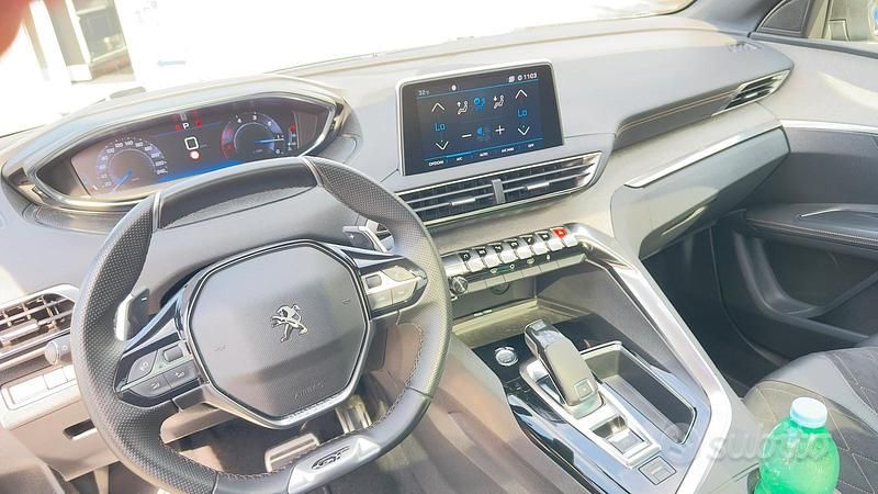 Usata Peugeot 3008 177 CV (130 kW) 2019 Grigio SUV