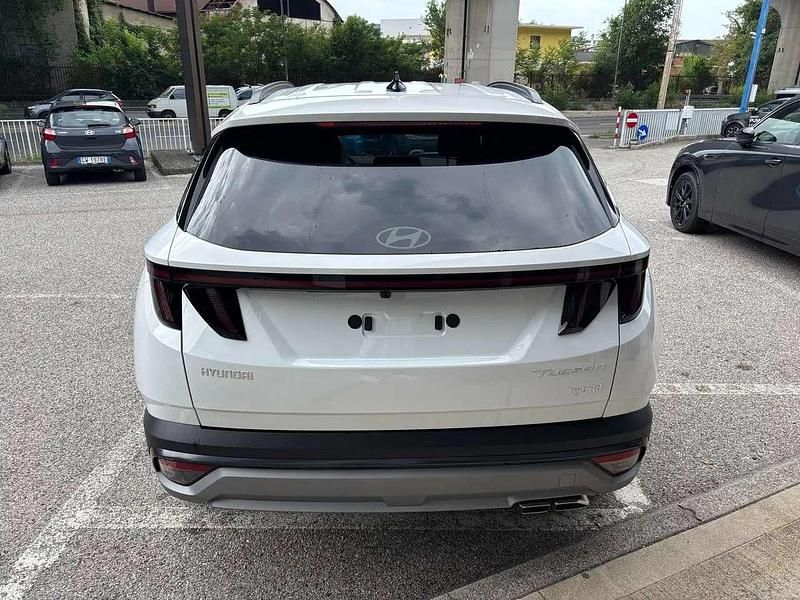 Nuova Hyundai Tucson 215 CV (158 kW) 2026 Atlas white SUV