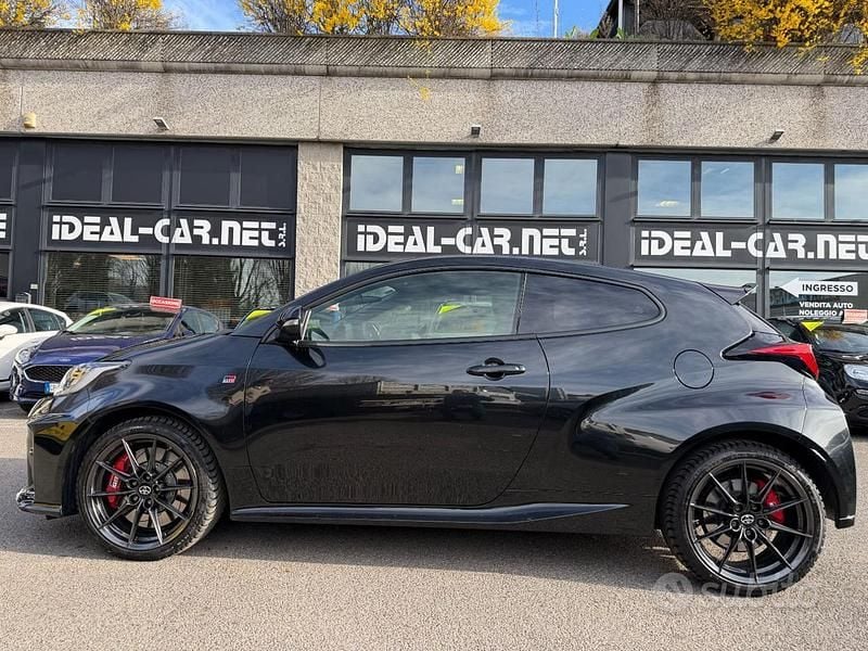 Usata Toyota Yaris 261 CV (191 kW) 2021 Nero Utilitaria