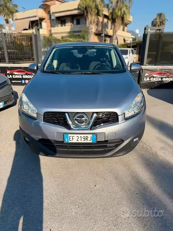 Usata Nissan Qashqai Acenta 110 CV (80 kW) 2012 Grigio SUV