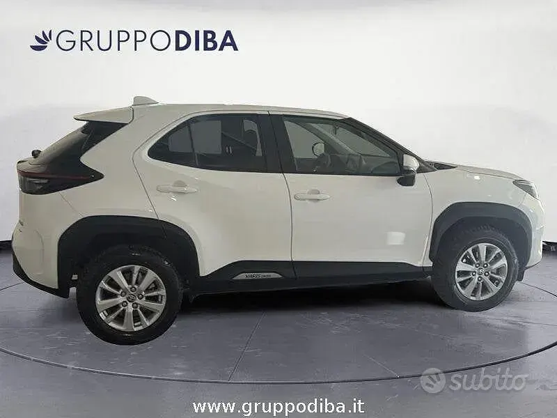 Usata Toyota Yaris Cross Business Edition 116 CV (85 kW) 2024 Bianco SUV