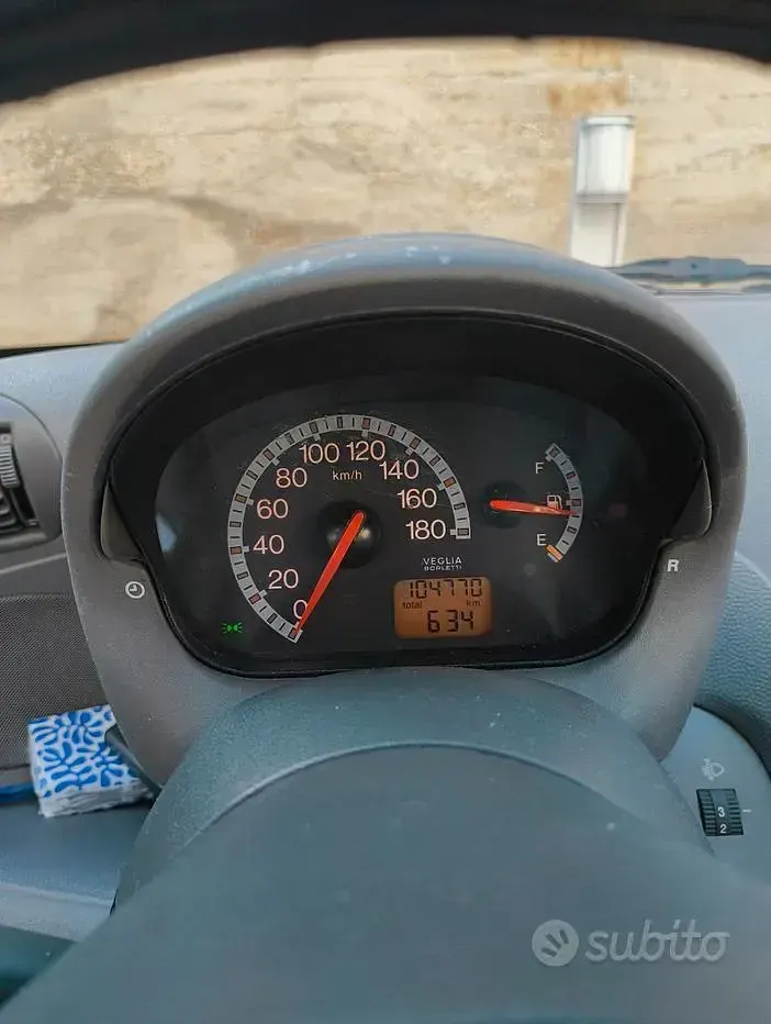 Usata Fiat 600 54 CV (39 kW) 2005 Grigio Utilitaria
