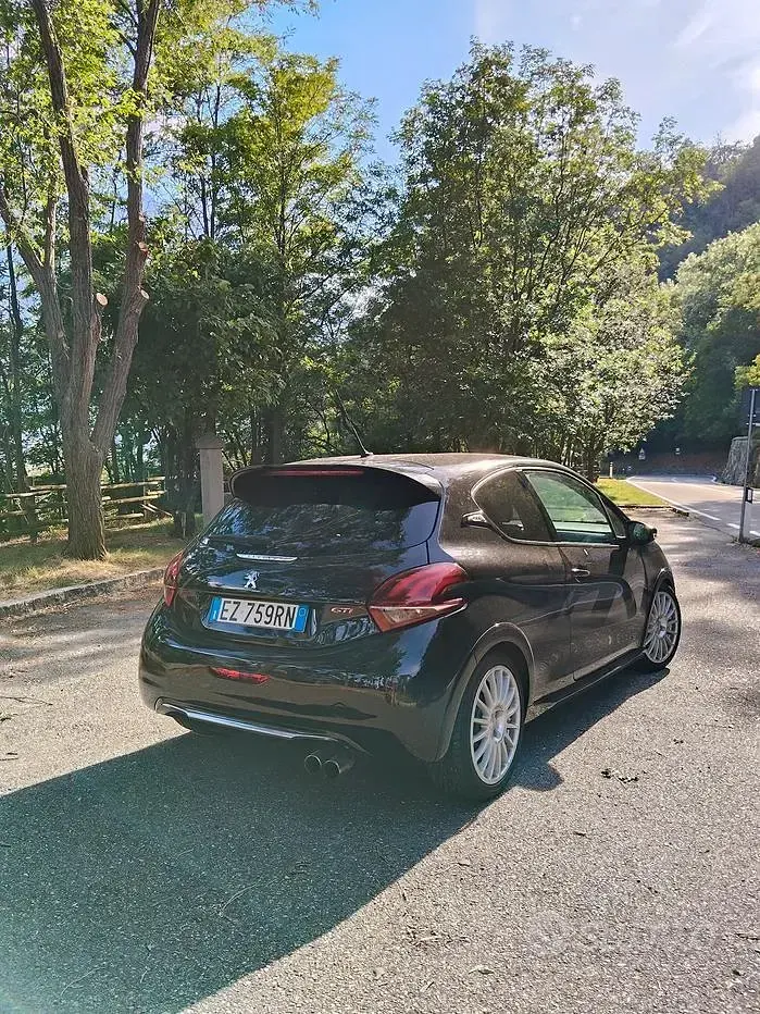 Usata Peugeot 208 GTi 200 CV (147 kW) 2015 Nero Utilitaria