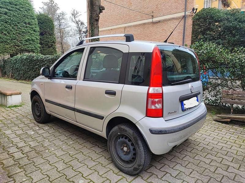 Usata Fiat Panda Dynamic 77 CV (56 kW) 2011 Argento Utilitaria