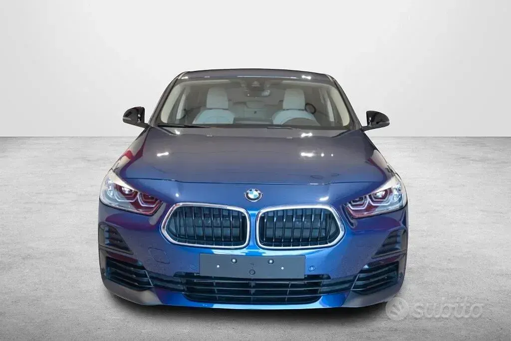 Usata BMW X2 Advantage 116 CV (85 kW) 2022 Bluazzurro SUV