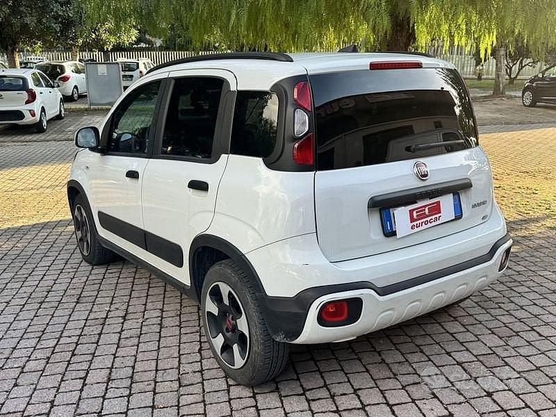 Usata Fiat Panda Cross Cross 69 CV (50 kW) 2023 Bianco Utilitaria