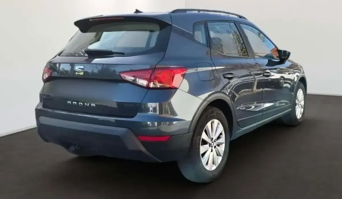 Käytetty Seat Arona Style 89 HP (65 kW) 2020 Harmaa Katumaasturi