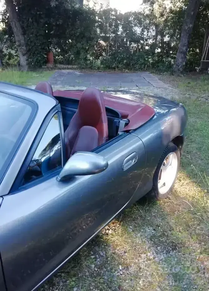 Usata Mazda MX5 110 CV (80 kW) 2002 Cabrio
