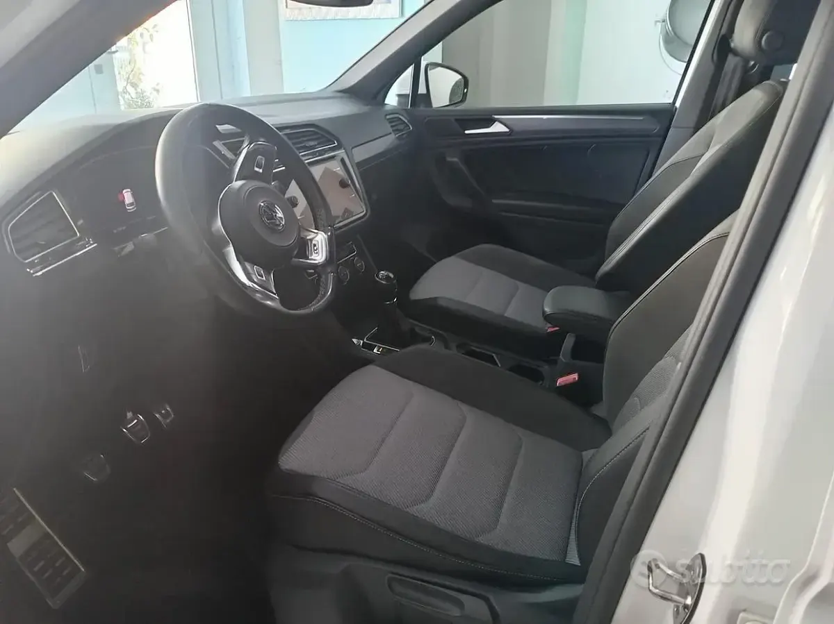 Usata VW Tiguan Sport 116 CV (85 kW) 2019 Bianco SUV