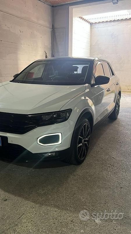Usata VW T-Roc 150 CV (110 kW) 2019 Bianco SUV