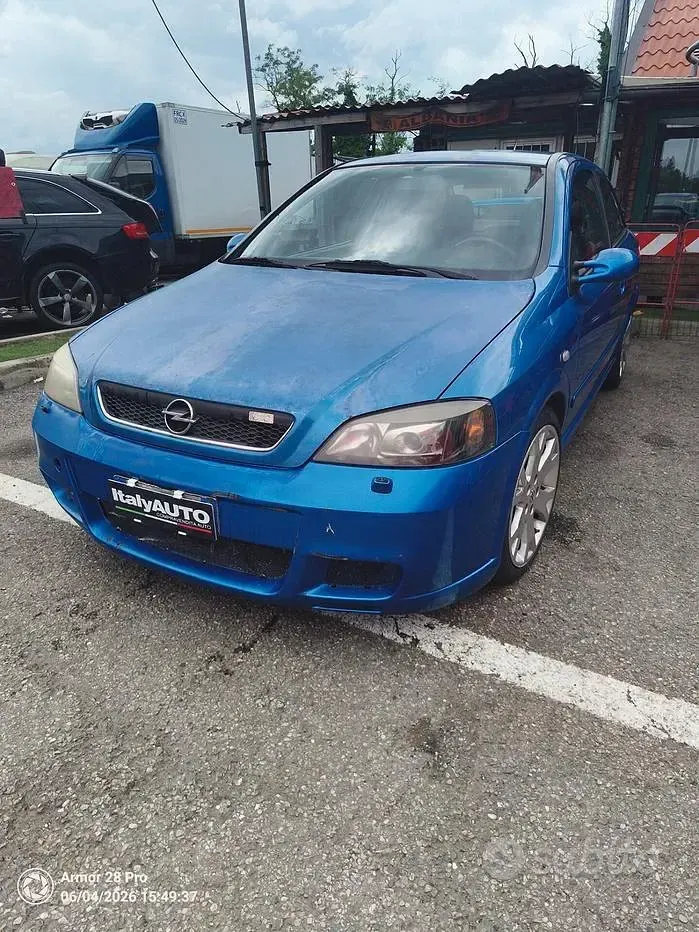 Usata Opel Astra OPC 200 CV (147 kW) 2003 Blu Berlina