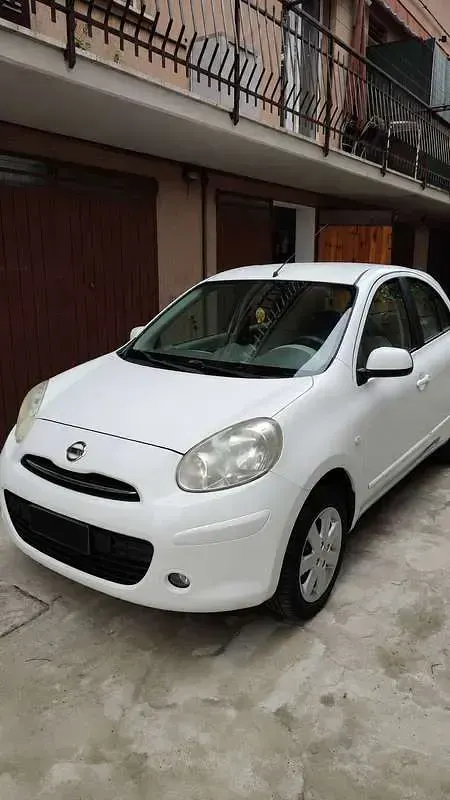 Usata Nissan Micra Comfort 80 CV (58 kW) 2012 Bianco Utilitaria