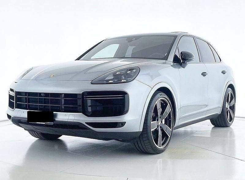 Grigio Usata 2019 Porsche Cayenne Turbo SUV | 73.300 € (Super prezzo) - Immagine 1/4