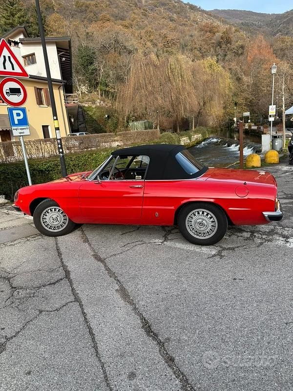 Usata Alfa Romeo Spider 1970 Rosso Cabrio