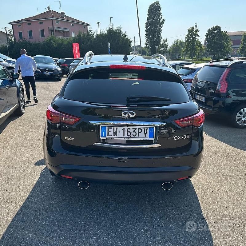 Usata Infiniti QX70 Premium 238 CV (175 kW) 2014 Nero SUV