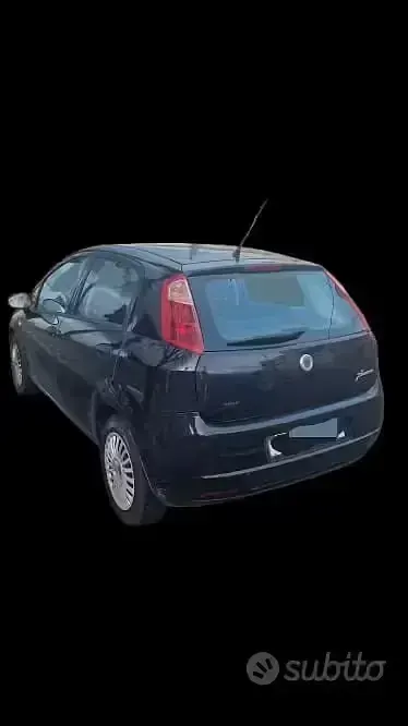 Usata Fiat Grande Punto 75 CV (55 kW) 2007 Nero Utilitaria