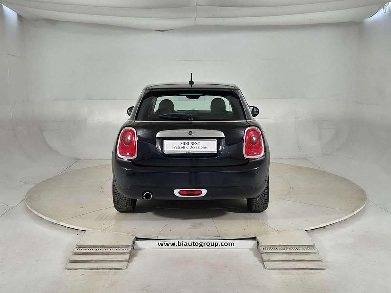 Usata Mini Cooper D 116 CV (85 kW) 2016 Nero Utilitaria