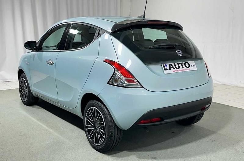 Usata Lancia Ypsilon Silver 69 CV (50 kW) 2023 Utilitaria