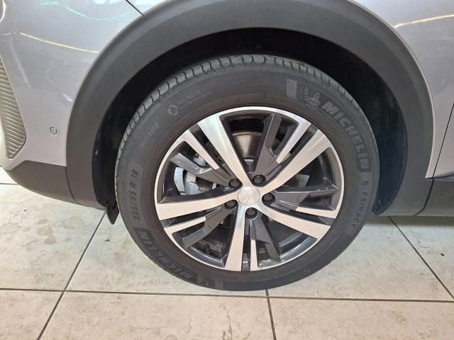 Usata Peugeot 3008 Allure 136 CV (100 kW) 2024 Grigio metallizzato SUV