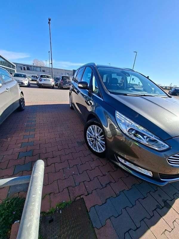 Usata Ford Galaxy 245 CV (180 kW) 2017 Grigio Monovolume