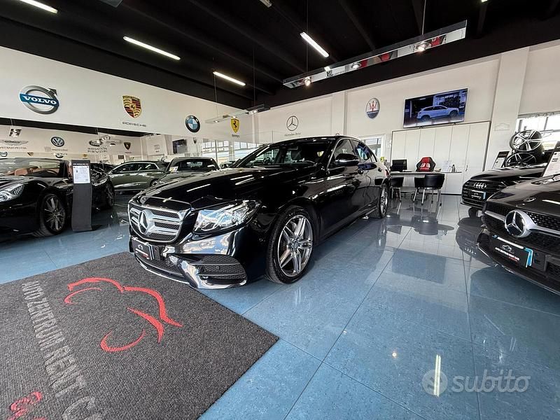 Usata Mercedes E220 AMG 194 CV (142 kW) 2017 Nero Berlina