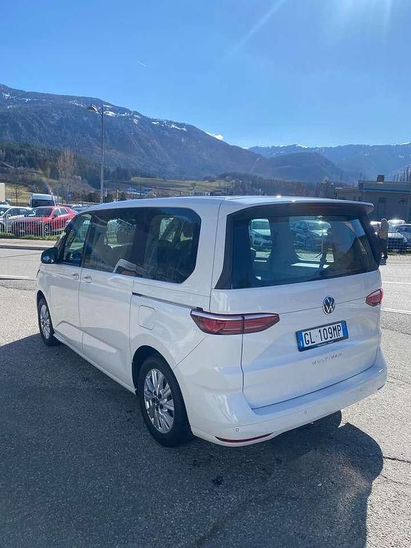 Usata VW Multivan Style 136 CV (100 kW) 2022 Bianco Monovolume