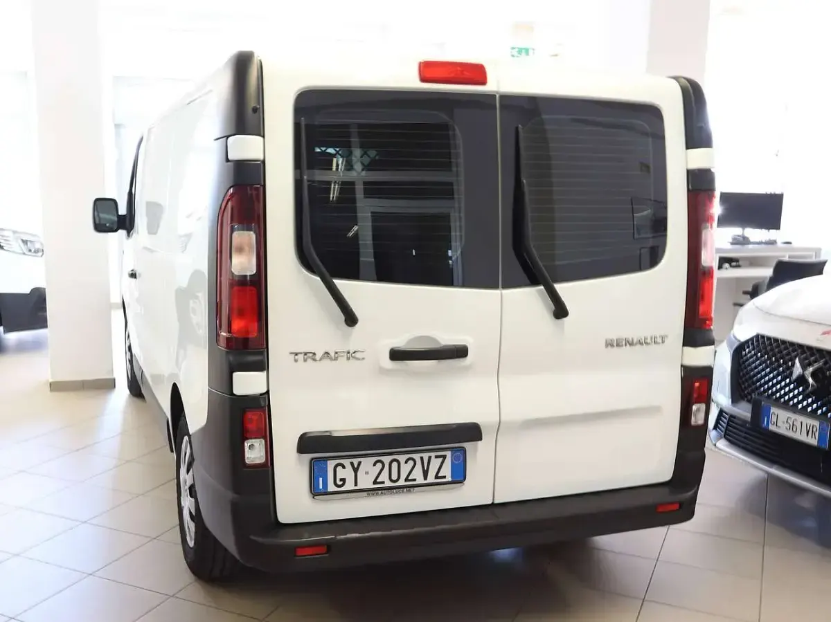 Usata Renault Trafic Komfort 95 CV (69 kW) 2019 Bianco Monovolume