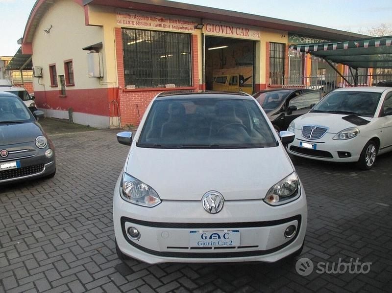 Usata VW up! 68 CV (50 kW) 2015 Bianco Utilitaria