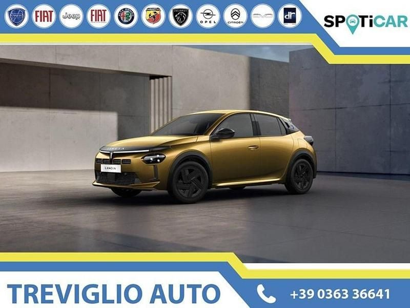 Usata Lancia Ypsilon 101 CV (74 kW) 2024 Oro / metallizzato Utilitaria