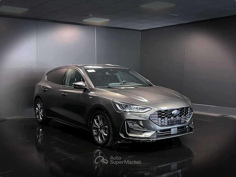 Usata Ford Focus ST-Line 116 CV (85 kW) 2024 Grigio Berlina