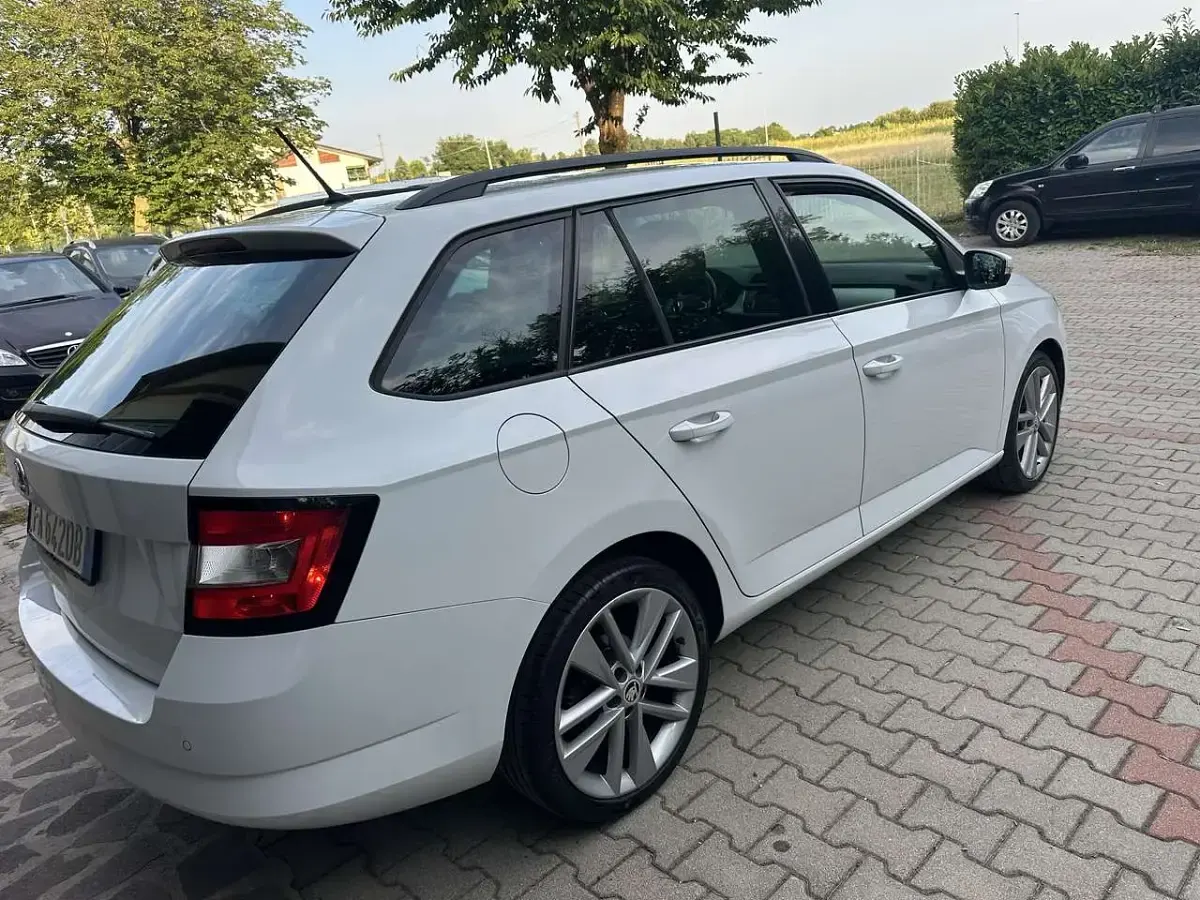 Usata Skoda Fabia Style 90 CV (66 kW) 2015 Other Station wagon