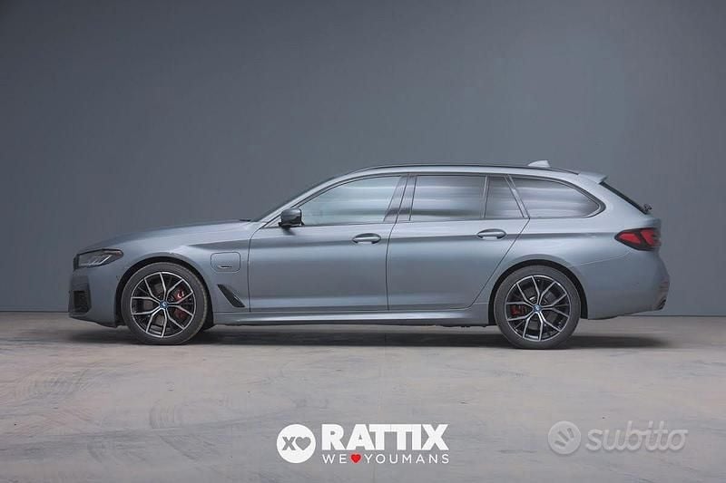 Usata BMW 530e 2023 Grigio Station wagon