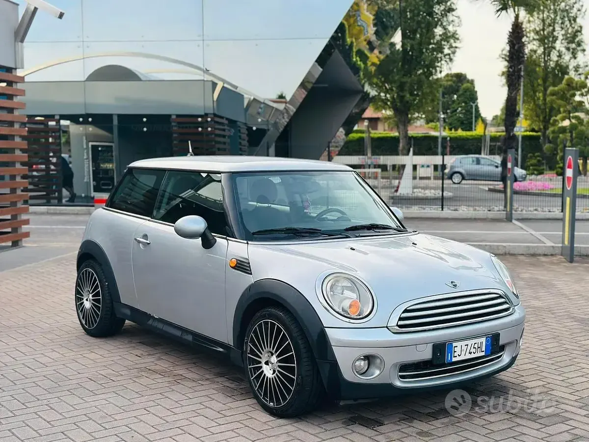 Usata Mini Cooper 122 CV (89 kW) 2011 Utilitaria