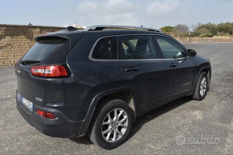 Usata Jeep Cherokee 140 CV (102 kW) 2016 Grigio SUV