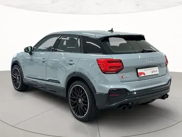 Usata Audi SQ2 Sport 301 CV (221 kW) 2024 Grigio freccia perla SUV