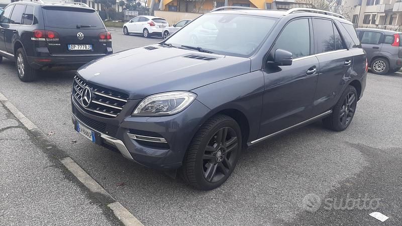 Usata Mercedes ML250 204 CV (150 kW) 2014 Grigio SUV