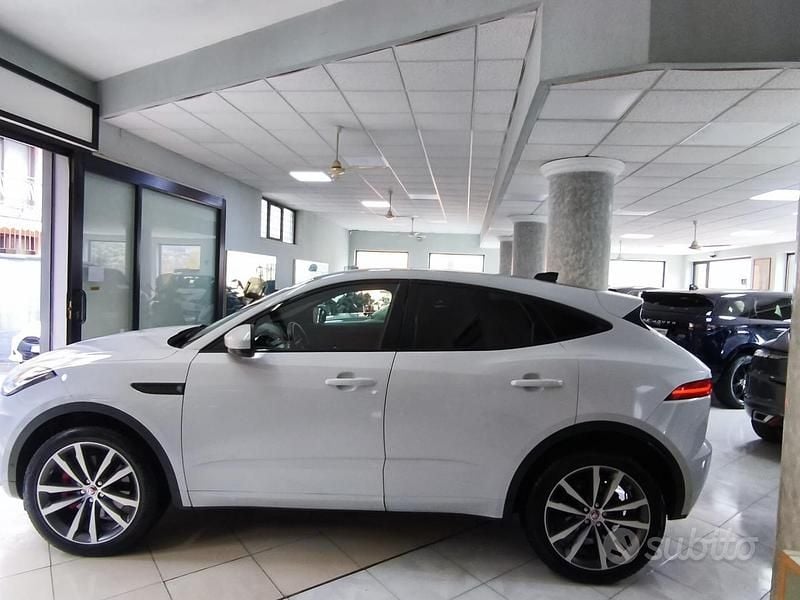 Usata Jaguar E-Pace R-Dynamic 241 CV (177 kW) 2020 Bianco SUV