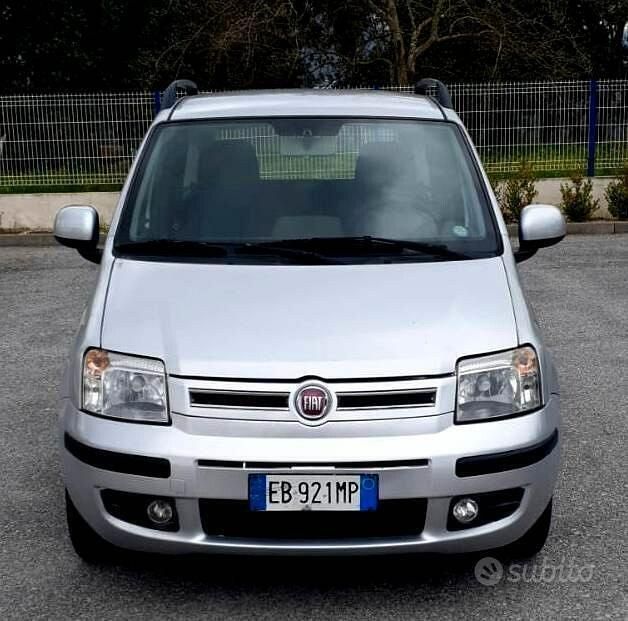 Usata Fiat Panda Emotion 69 CV (50 kW) 2010 Grigio Utilitaria