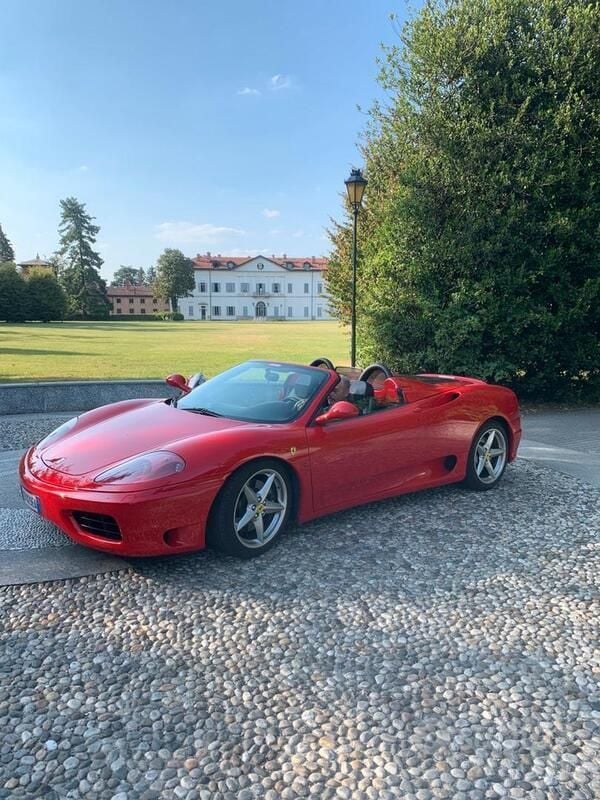 Usata Ferrari 360 400 CV (294 kW) 2002 Rosso Cabrio